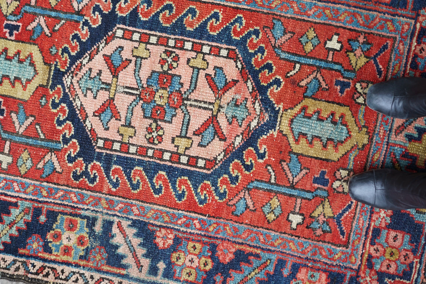 Antique Rug: Agnetta