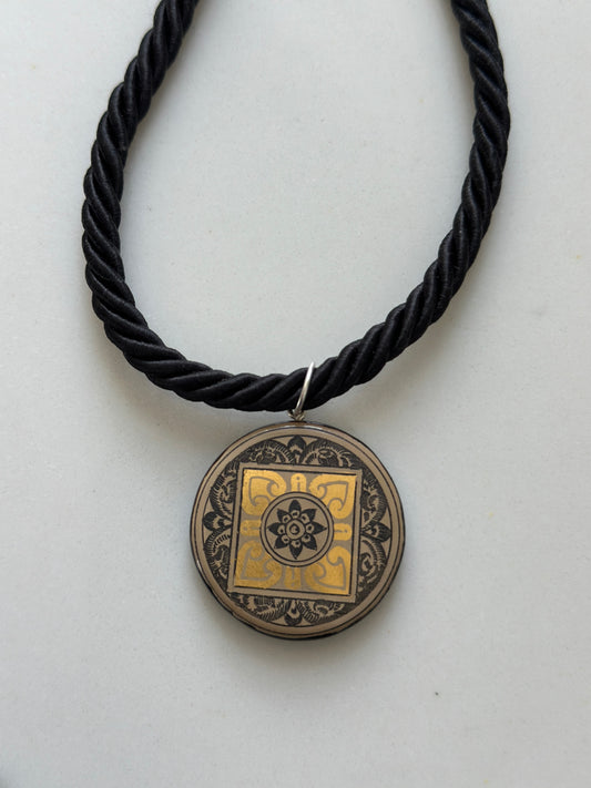 Geometric Motif Lacquer Pendant